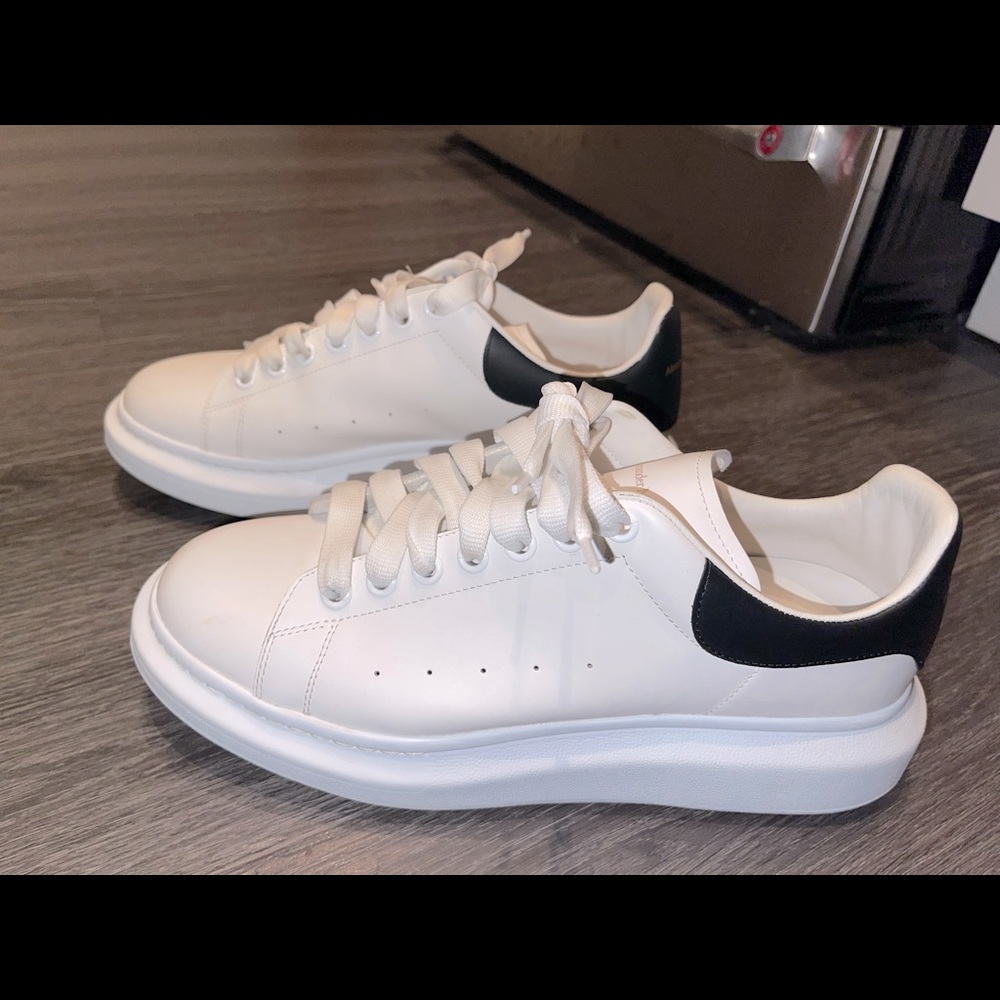 Alexander McQueen Oversized platform sneaker.